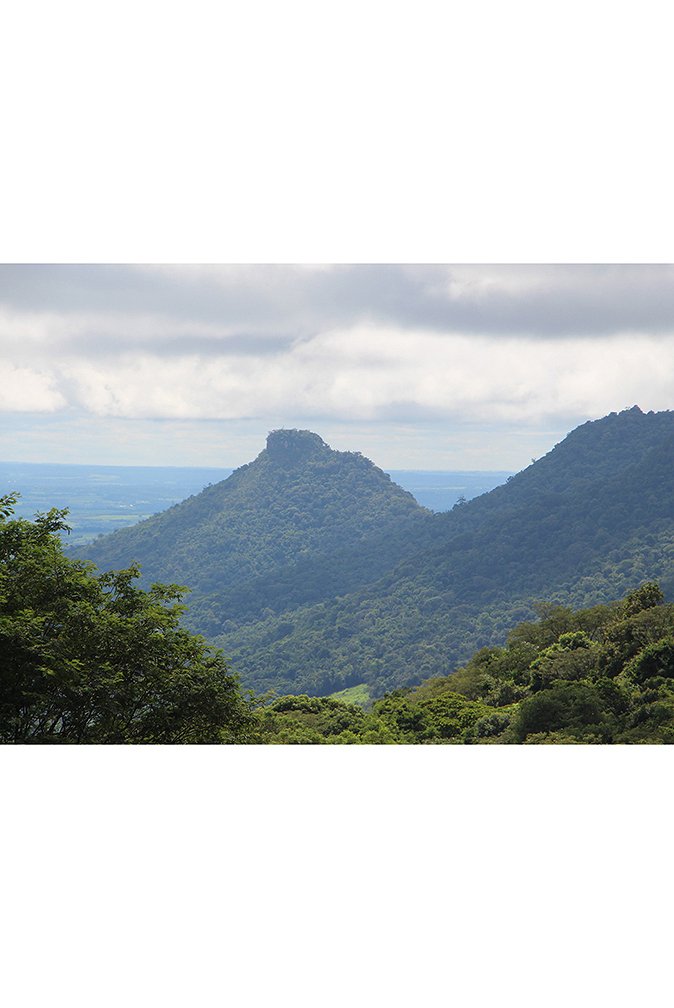 6102c66fb832c_cerros-del-py.jpg